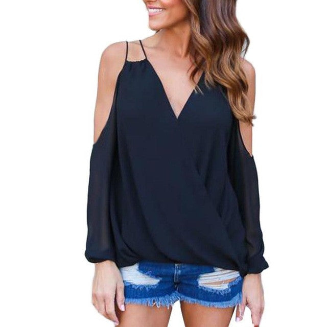 Blusa de gasa, elegante y casual, hombros con tirantes y manga larga.