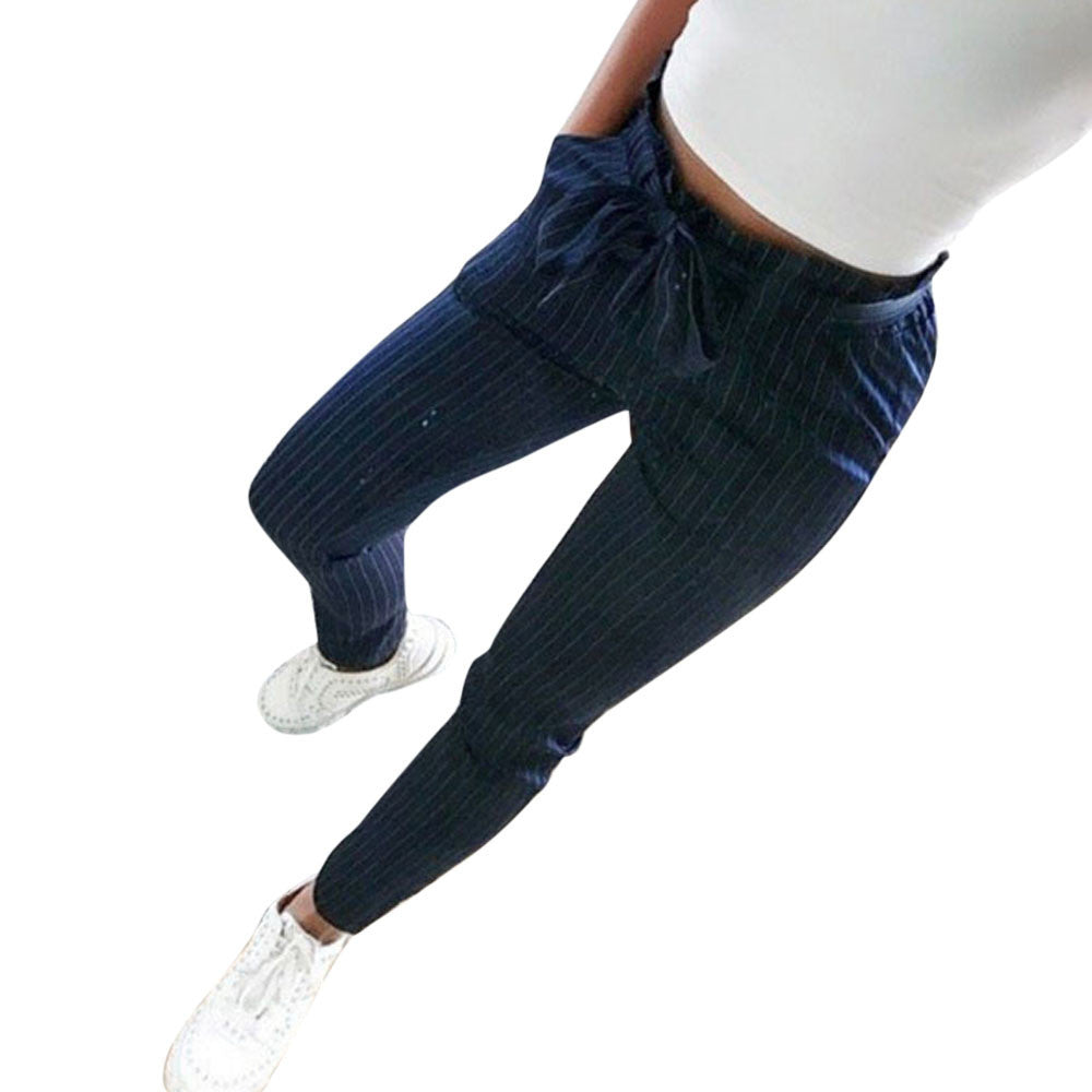 Pantalones a rayas de cintura alta.
