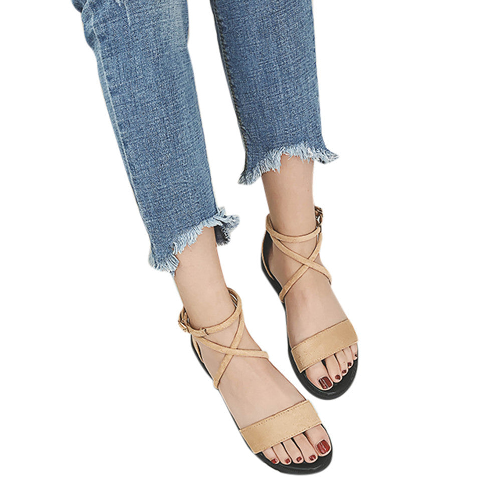 Preciosas sandalias cruzadas