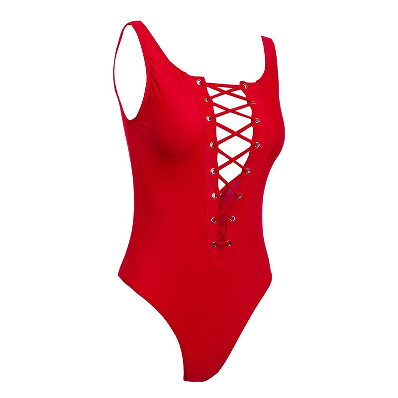 Traje de baño atractivo corte alto , de una pieza con escote profundo y push up modelo 2019